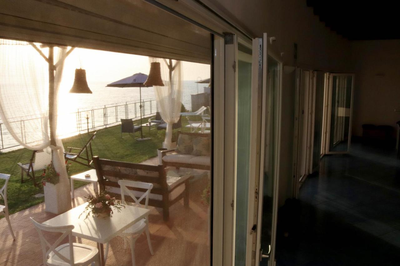 مبيت وإفطار آنسيو Sunset House المظهر الخارجي الصورة