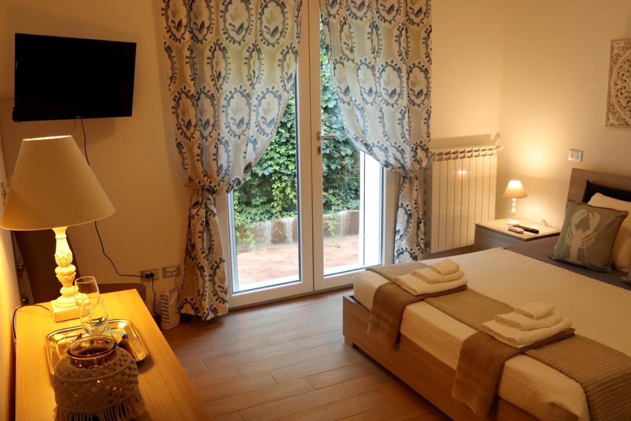 مبيت وإفطار آنسيو Sunset House المظهر الخارجي الصورة